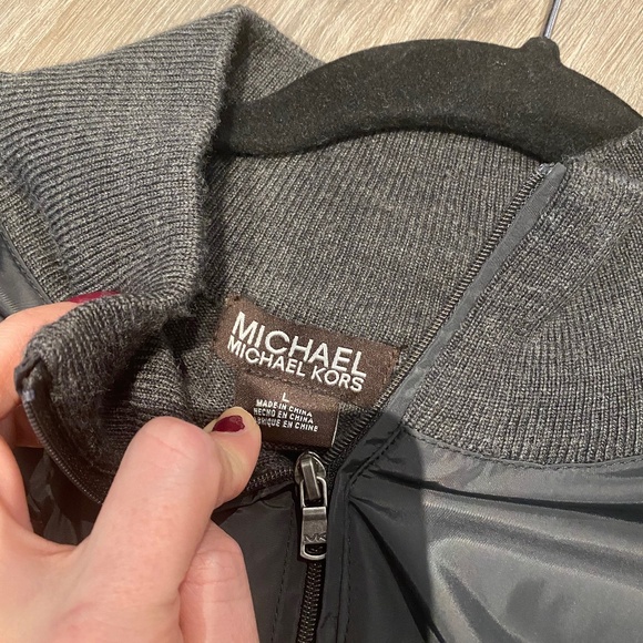 Men's Michael Kors Grey Zippered Sweater - Size Large - Picture 3 of 3
